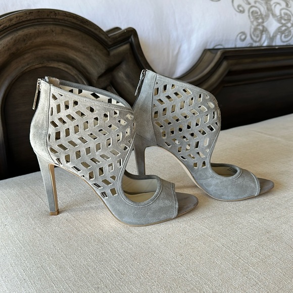 BCBGeneration Stilettos - Picture 2 of 5